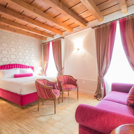 Lady Capulet Apartment